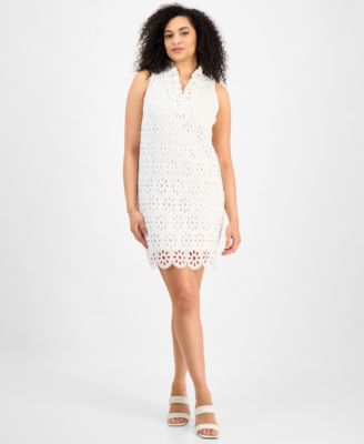 Robbie Bee - Petite Ruffle-Neck Floral-Lace Shift Dress