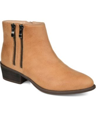 Journee Collection